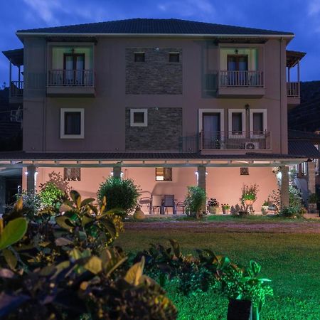 Akrolimnion Hotel Giannina Esterno foto
